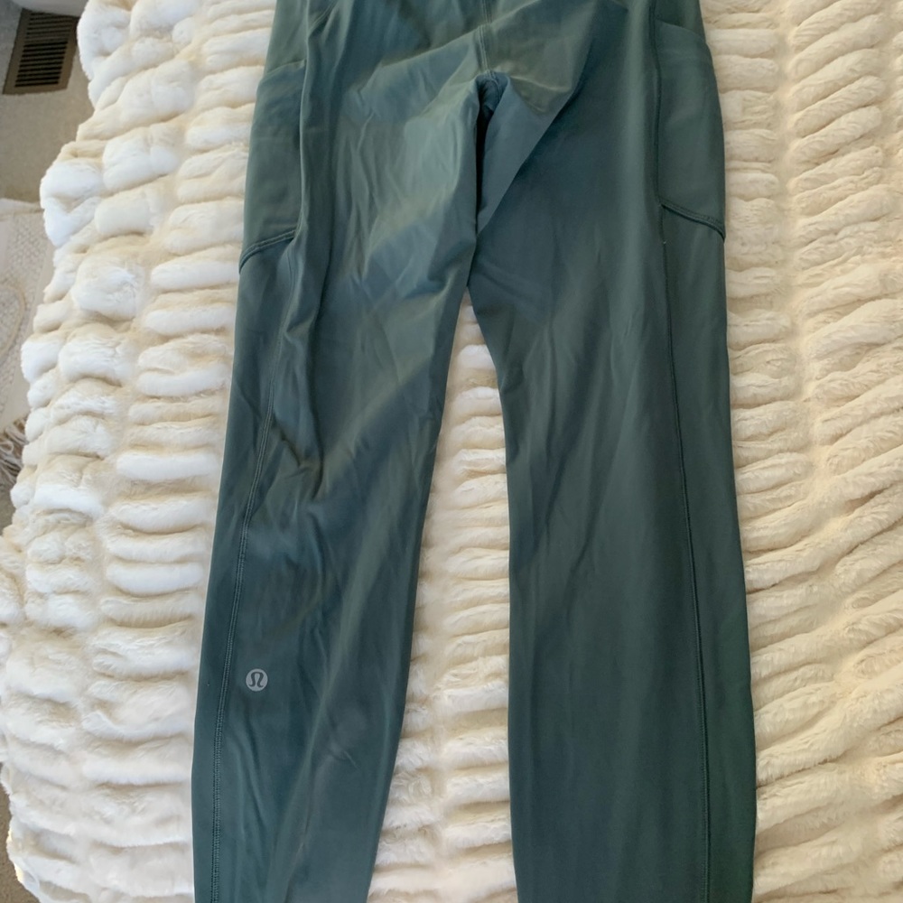 Lululemon Speed Up Tight 28 sea foam blue